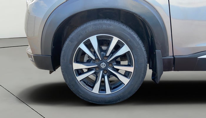 2018 Nissan Kicks XV PREMIUM O DUAL TONE DIESEL, Diesel, Manual, 38,793 km, Left Front Wheel