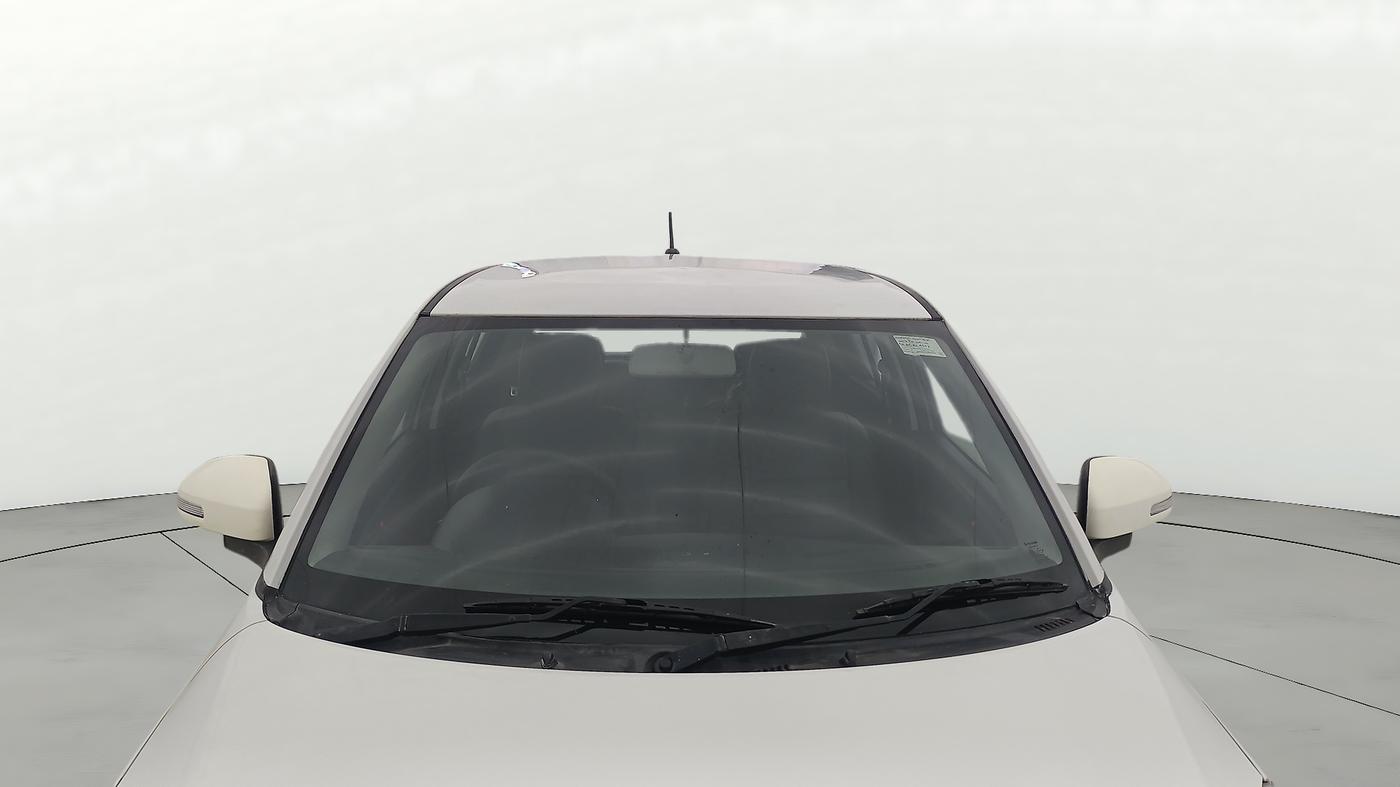 2015 Maruti Swift LXI (O), Petrol, Manual, 32,701 km, Front Windshield