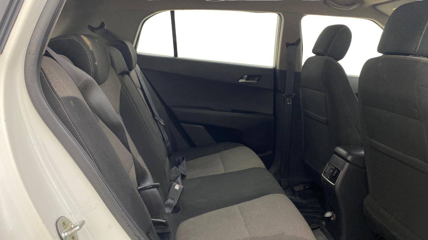 2016 Hyundai Creta SX PLUS 1.6 PETROL, Petrol, Manual, 98,792 km, Right Side Rear Door Cabin