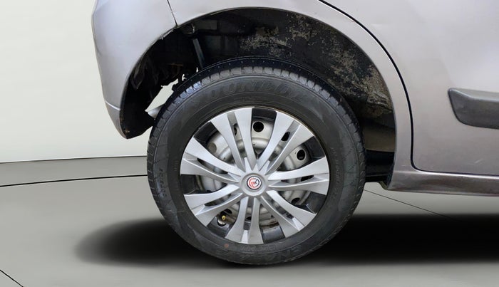 2018 Maruti Wagon R 1.0 LXI CNG, CNG, Manual, 60,120 km, Right Rear Wheel