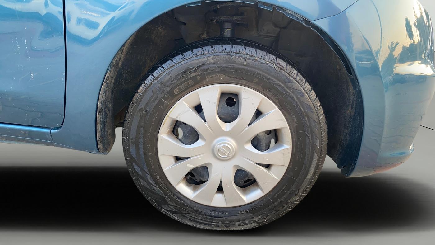 2015 Nissan Micra Active XV, Petrol, Manual, 33,490 km, Right Front Wheel