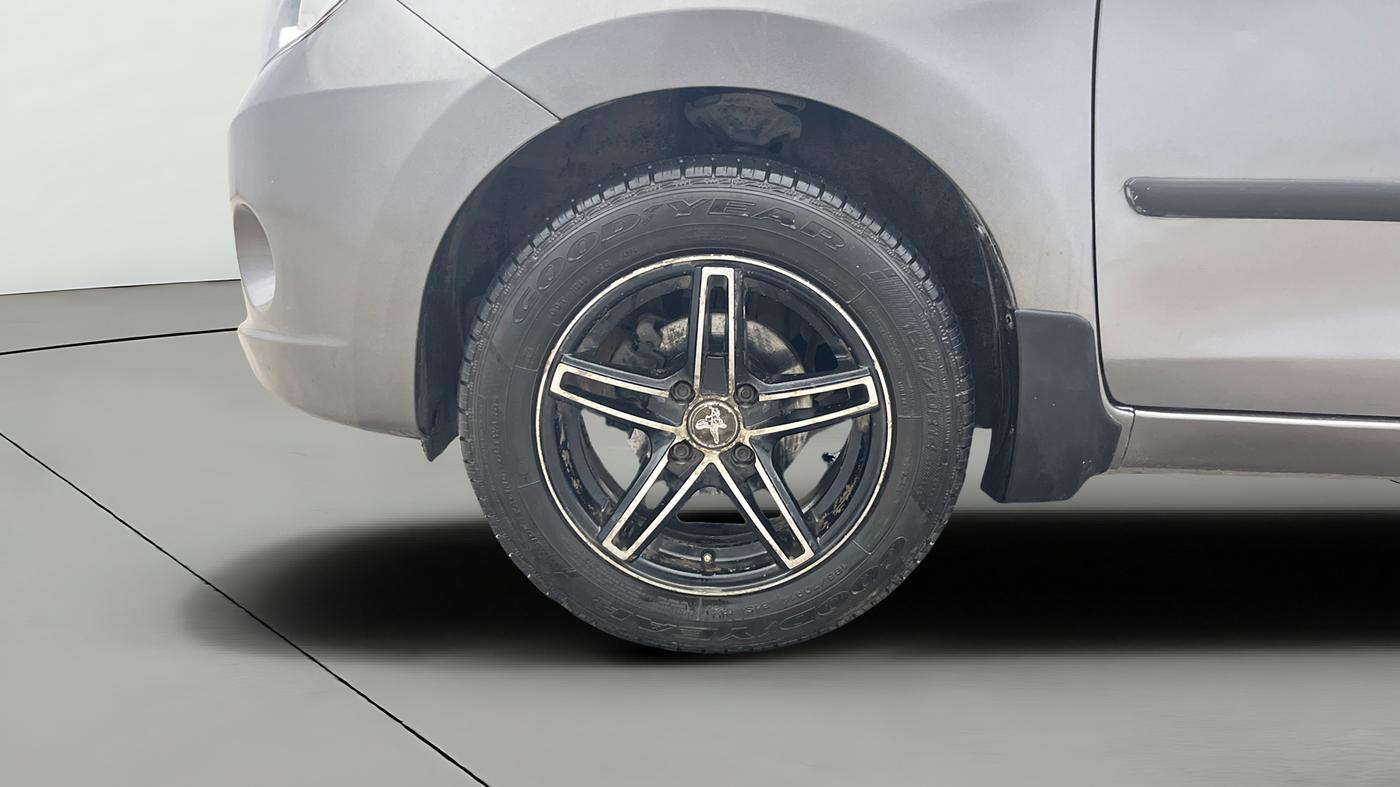 2017 Maruti Celerio ZXI, Petrol, Manual, 51,865 km, Left Front Wheel