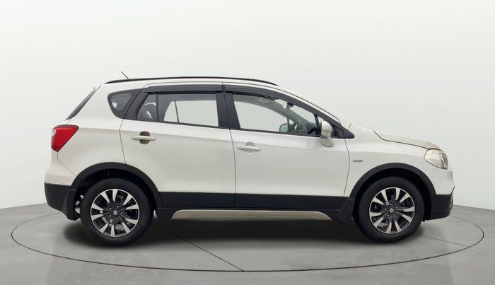 2018 Maruti S Cross ZETA 1.3, Diesel, Manual, 1,13,001 km, Right Side View