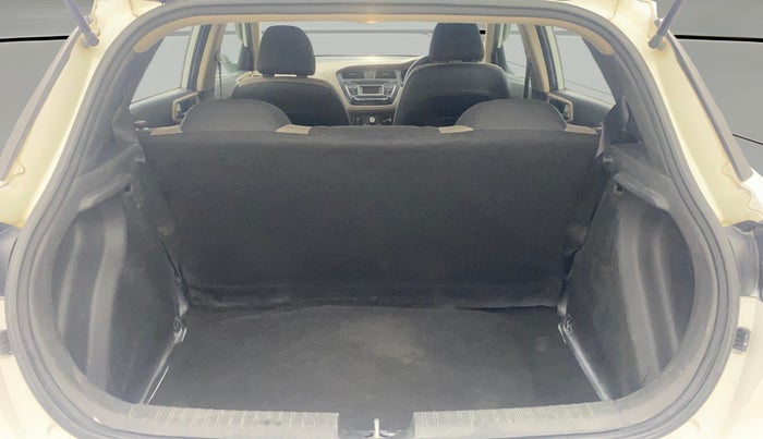 2018 Hyundai Elite i20 MAGNA EXECUTIVE 1.2, Petrol, Manual, 67,356 km, Boot Open Zoomed View