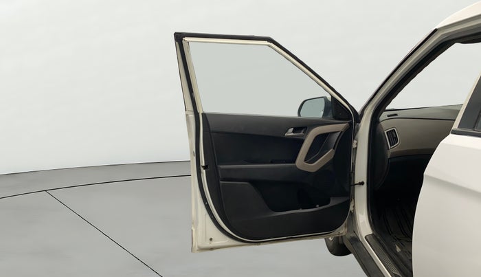 2016 Hyundai Creta SX PLUS 1.6 PETROL, Petrol, Manual, 57,615 km, LHS Front Door