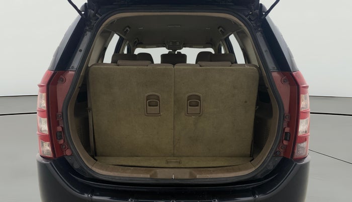 2013 Mahindra XUV500 W6, Diesel, Manual, 1,41,925 km, Boot Open Zoomed View