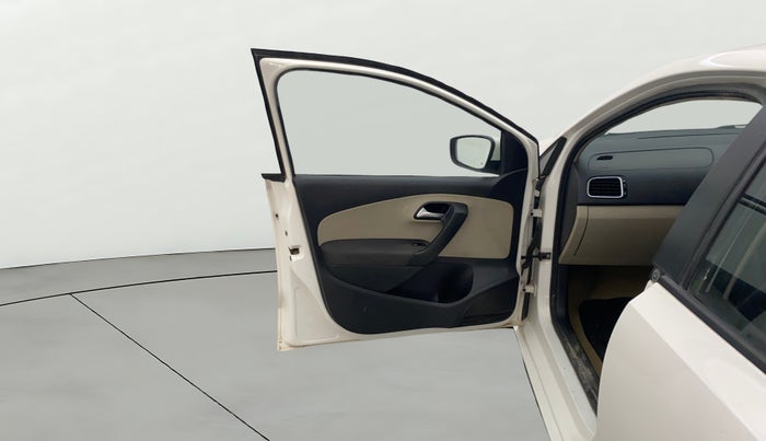 2013 Volkswagen Polo HIGHLINE DIESEL, Diesel, Manual, 88,482 km, LHS Front Door