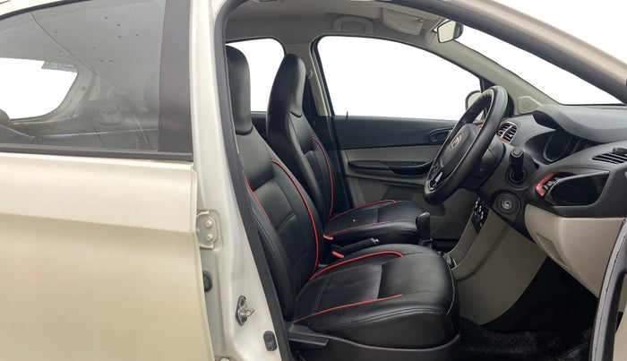 2017 Tata Tiago WIZZ EDITION PETROL, Petrol, Manual, 68,456 km, Right Side Front Door Cabin