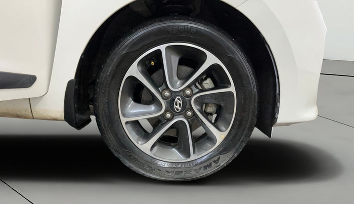 2017 Hyundai Grand i10 SPORTZ (O) AT 1.2 KAPPA VTVT, Petrol, Automatic, 24,817 km, Right Front Wheel