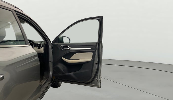 2022 MG ASTOR SHARP 1.5 CVT, Petrol, Automatic, 20,971 km, RHS Front Door