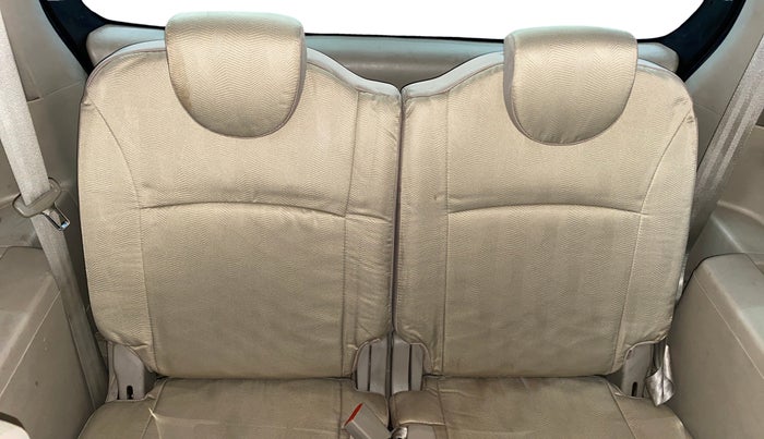2017 Maruti Ertiga VDI SHVS, Diesel, Manual, 76,803 km, Third Seat Row ( optional )