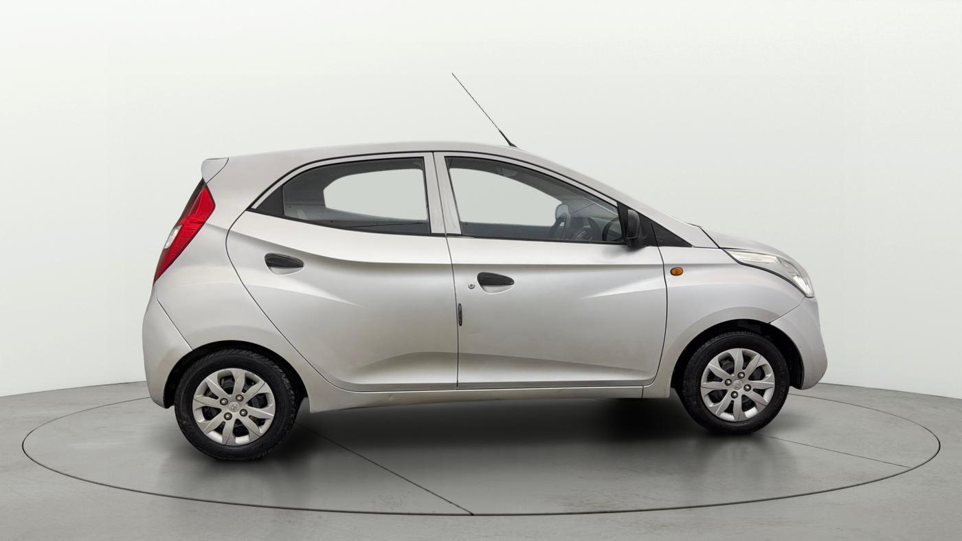 2015 Hyundai Eon MAGNA +, Petrol, Manual, 43,518 km, Right Side View