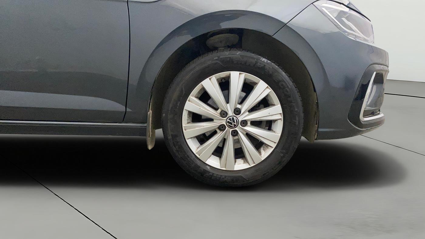 2024 Volkswagen VIRTUS HIGHLINE TSI 1.0 MT, Petrol, Manual, 21,033 km, Right Front Wheel