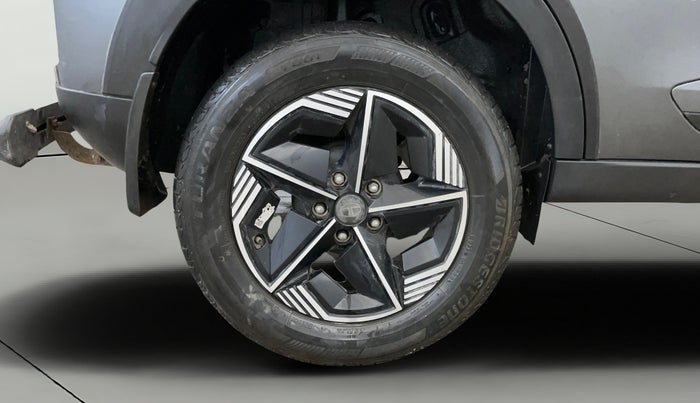 2023 Tata NEXON FEARLESS 1.2 REVOTRON 6 MT DT, Petrol, Manual, 19,601 km, Right Rear Wheel