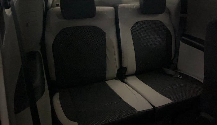 2020 Renault TRIBER RXZ, Petrol, Manual, 39,612 km, Third Seat Row ( optional )