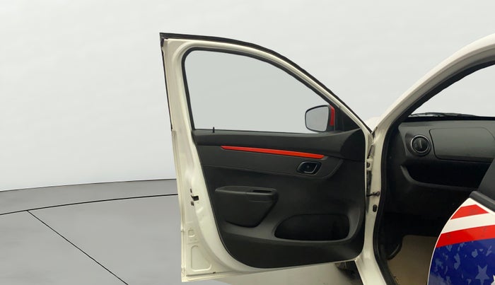 2018 Renault Kwid RXT 1.0, Petrol, Manual, 61,303 km, LHS Front Door