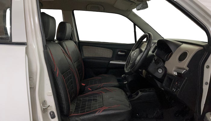 2015 Maruti Wagon R 1.0 VXI, CNG, Manual, 70,462 km, Right Side Front Door Cabin