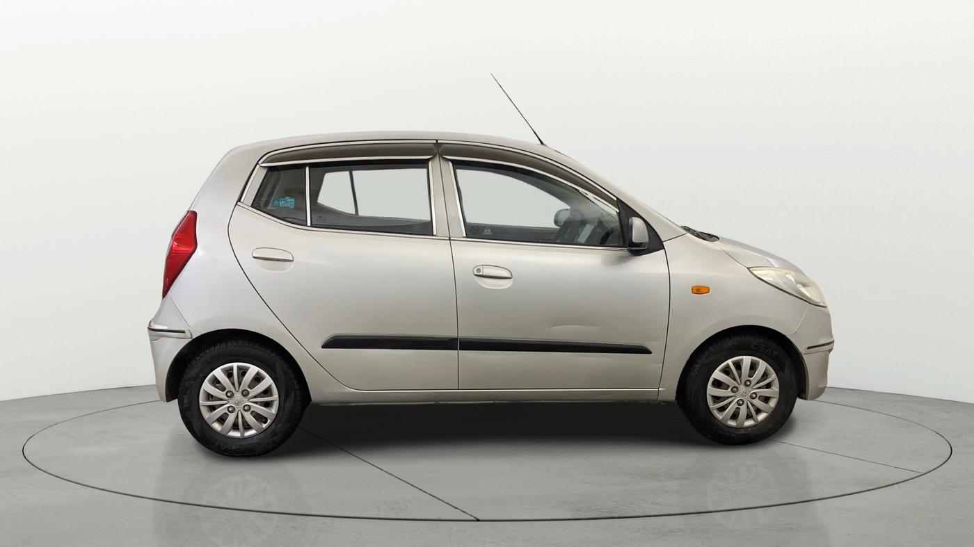 2014 Hyundai i10 SPORTZ 1.1, Petrol, Manual, 35,058 km, Right Side View