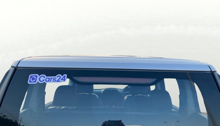 2016 Mahindra TUV300 T4, Diesel, Manual, 91,399 km, Rear Windshield