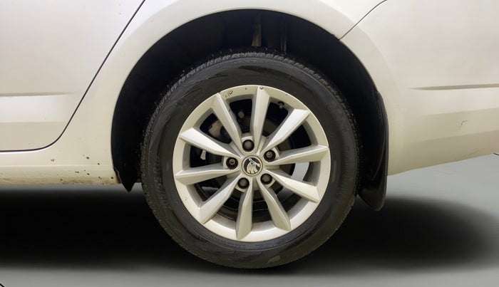 2016 Skoda Octavia 2.0 TDI CR STYLE PLUS AT, Diesel, Automatic, 60,469 km, Left Rear Wheel