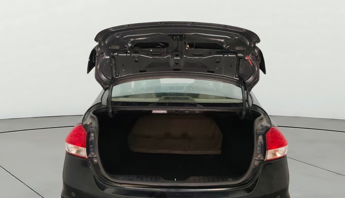 2017 Maruti Ciaz ZETA DIESEL 1.3, Diesel, Manual, 1,11,198 km, Boot Door Open