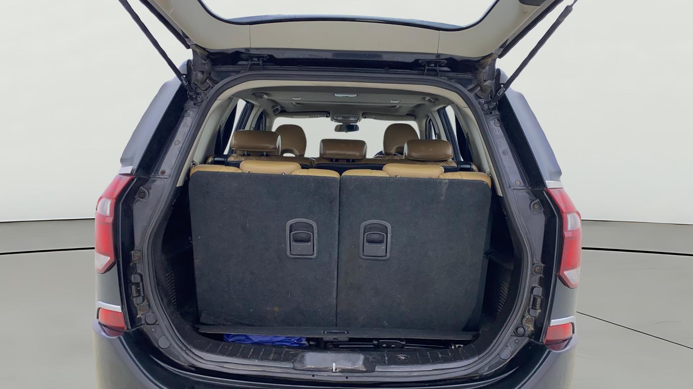 2018 Mahindra XUV500 W11 AT, Diesel, Automatic, 85,907 km, Boot Open Zoomed View