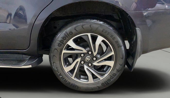 2021 Toyota Innova Crysta 2.7 GX AT 7 STR, Petrol, Automatic, 42,784 km, Left Rear Wheel