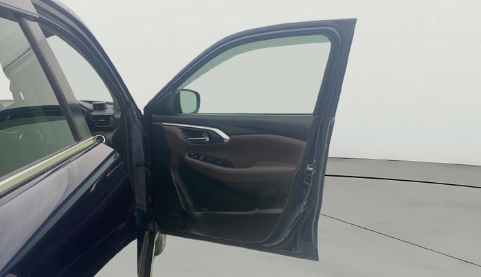 2022 Maruti Grand Vitara ZETA SMART HYBRID AT, Petrol, Automatic, 32,916 km, RHS Front Door