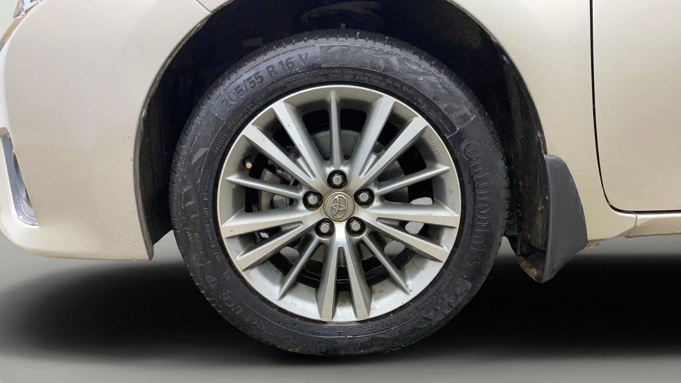 2014 Toyota Corolla Altis GL PETROL, Petrol, Manual, 39,388 km, Left Front Wheel