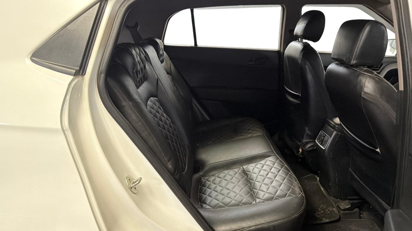2020 Hyundai Creta E PLUS 1.4 DIESEL, Diesel, Manual, 44,784 km, Right Side Rear Door Cabin