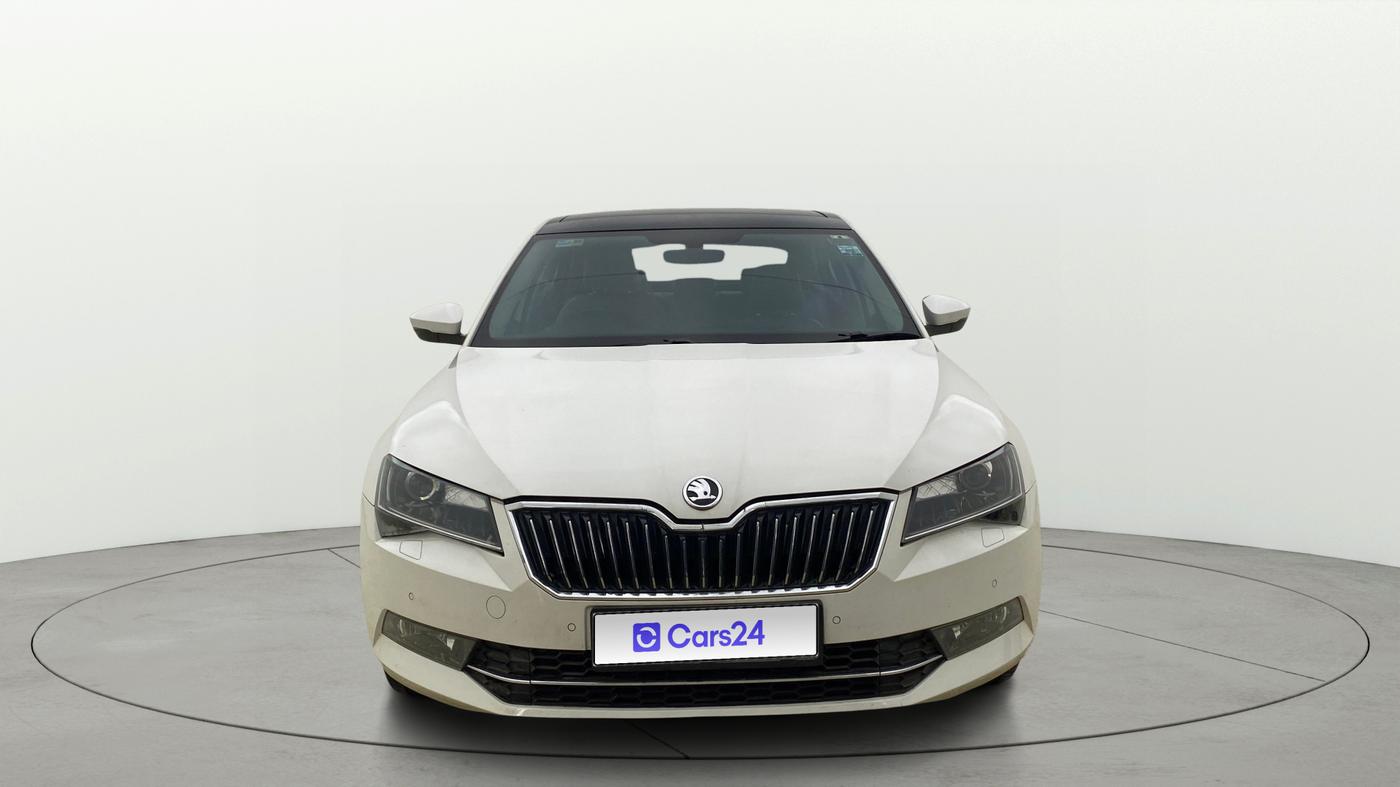 2016 Skoda Superb L&K 1.8 TSI AT, Petrol, Automatic, 50,102 km, Front