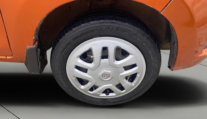 2016 Maruti Alto K10 VXI, Petrol, Manual, 83,238 km, Right Front Wheel