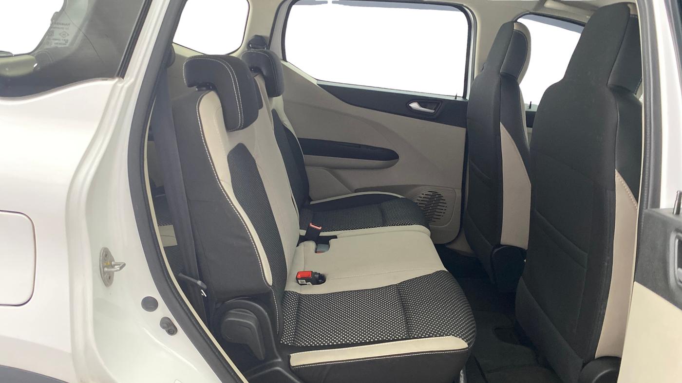2021 Renault TRIBER RXZ AMT, Petrol, Automatic, 11,240 km, Right Side Rear Door Cabin
