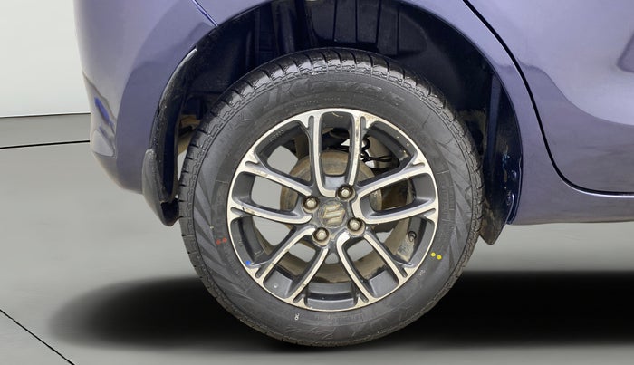 2020 Maruti Swift ZXI PLUS, Petrol, Manual, 1,25,377 km, Right Rear Wheel