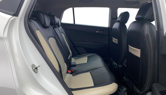 2017 Hyundai Creta SX PLUS AT 1.6 PETROL, Petrol, Automatic, 14,634 km, Right Side Rear Door Cabin