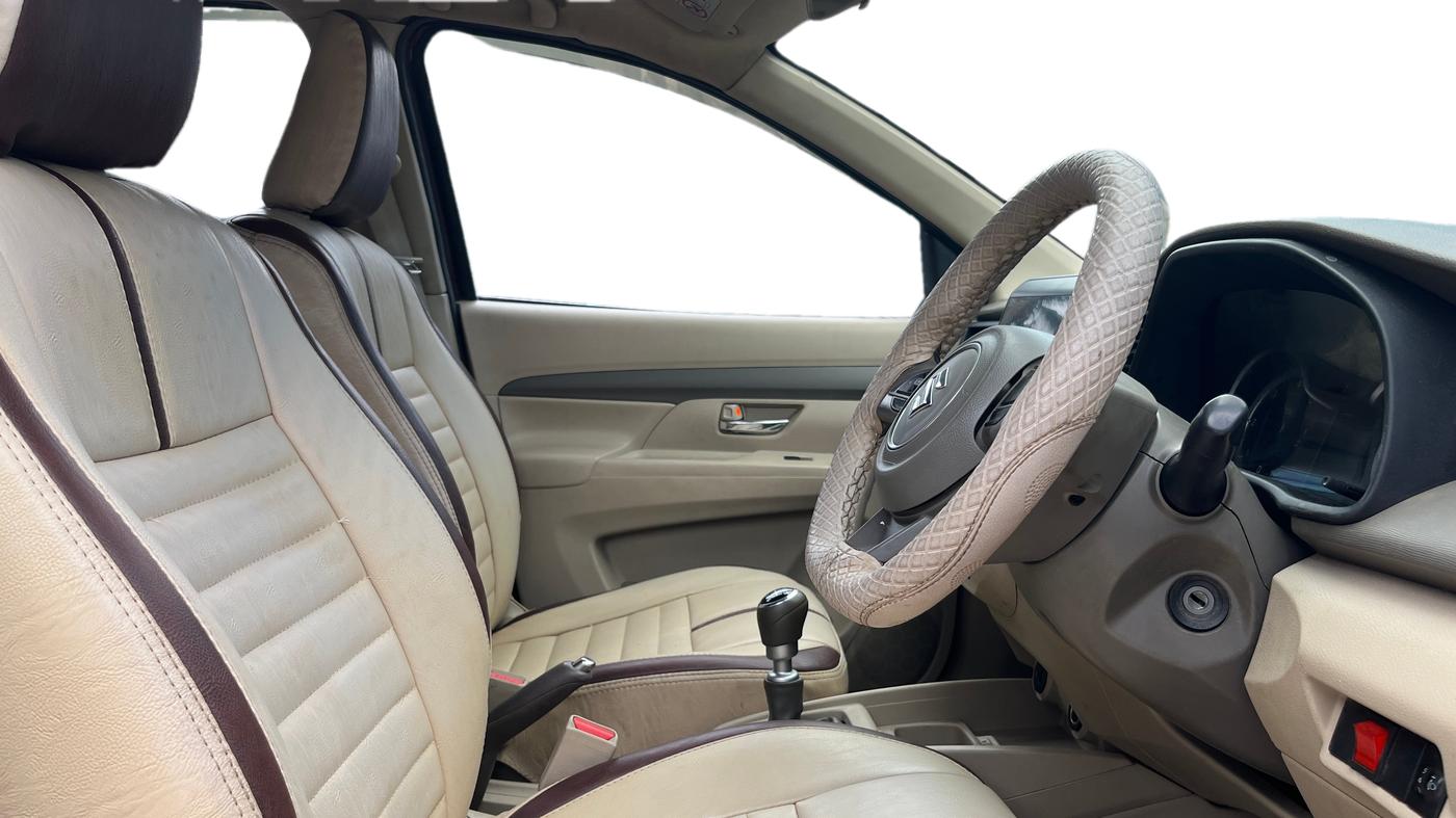 2019 Maruti Ertiga VDI 1.5, Diesel, Manual, 1,24,999 km, Right Side Front Door Cabin