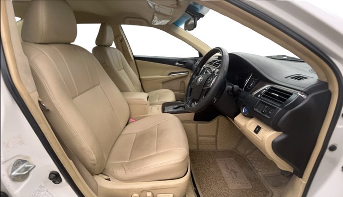 2016 Toyota Camry HYBRID, Hybrid, Automatic, 67,776 km, Right Side Front Door Cabin