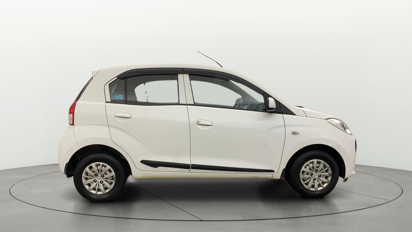 2021 Hyundai NEW SANTRO MAGNA, Petrol, Manual, 33,400 km, Right Side View