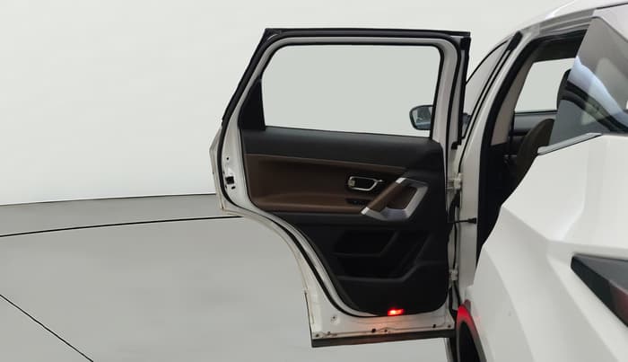 2021 Tata Harrier XZ 2.0L, Diesel, Manual, 1,20,404 km, LHS Rear Door