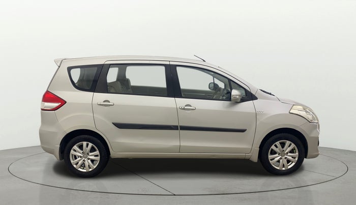 2016 Maruti Ertiga ZXI+, Petrol, Manual, 1,21,290 km, Right Side View