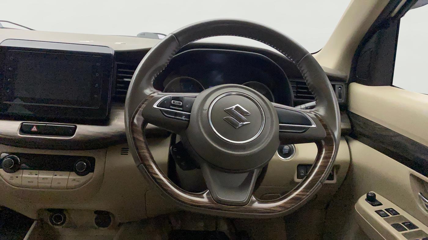 2020 Maruti Ertiga ZXI+ SHVS, Petrol, Manual, 1,28,059 km, Steering Wheel Close Up