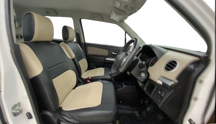 2014 Maruti Wagon R 1.0 LXI, Petrol, Manual, 45,326 km, Right Side Front Door Cabin