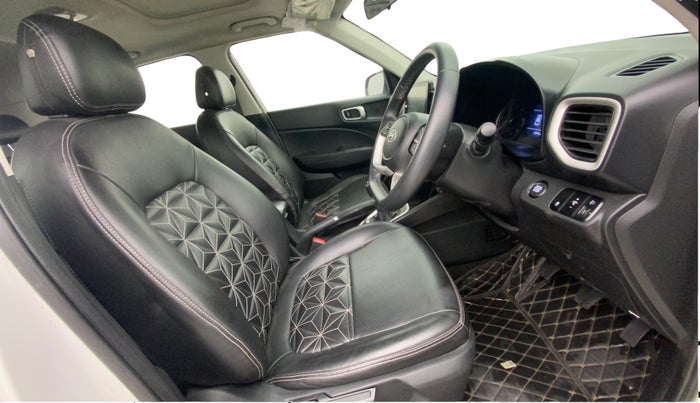 2021 Hyundai VENUE SX 1.5 (O) EXECUTIVE CRDI, Diesel, Manual, 82,303 km, Right Side Front Door Cabin