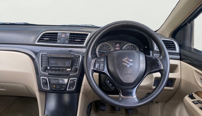 2014 Maruti Ciaz VXI+, Petrol, Manual, 1,07,012 km, Steering Wheel Close Up