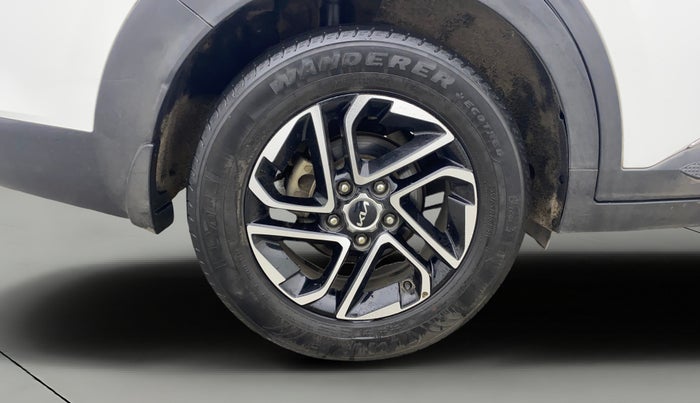 2022 KIA CARENS PRESTIGE PLUS 1.5 DIESEL 7 STR, Diesel, Manual, 33,074 km, Right Rear Wheel