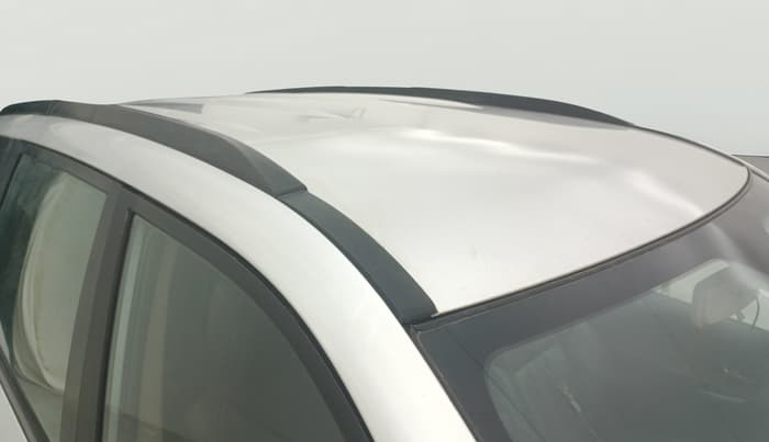2014 Mahindra XUV500 W8, Diesel, Manual, 1,24,651 km, Roof
