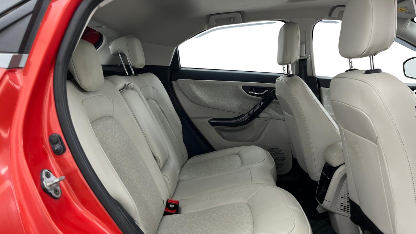 2022 Tata NEXON XZA PLUS (PREMIUM) PETROL, Petrol, Automatic, 42,535 km, Right Side Rear Door Cabin