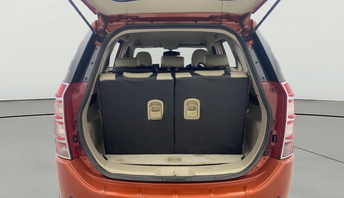 2017 Mahindra XUV500 W4, Diesel, Manual, 85,231 km, Boot Open Zoomed View