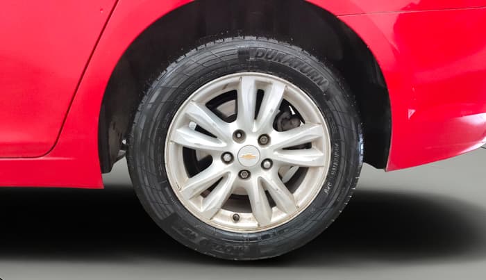 2017 Chevrolet Cruze LTZ AT, Diesel, Automatic, 1,39,509 km, Left Rear Wheel