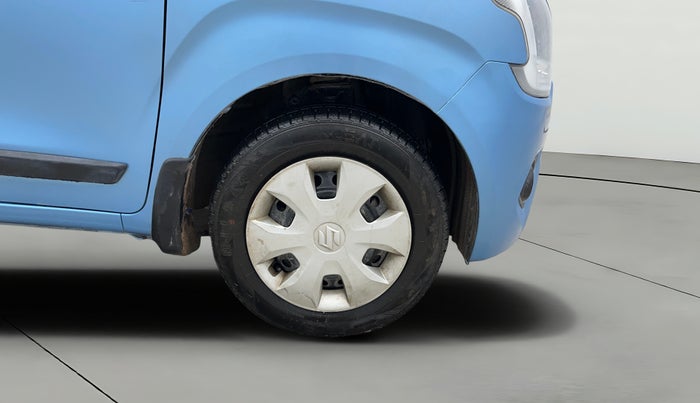 2019 Maruti New Wagon-R VXI 1.2, Petrol, Manual, 42,355 km, Right Front Wheel